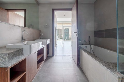 Apartamento para arrendamento em Bur Dubai, Dubai, EAU 1 quarto, 92 m2 № 726485 - foto 7