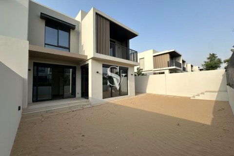Kaupunkipientalo Jebel Ali, Dubai, Arabiemiraatit 4 makuuhuonetta, 340 m2 № 726482