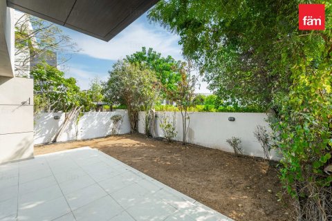 Shtëpi në qytet në Dubai, Emiratet e Bashkuara Arabe 4 dhoma gjumi, 361.2 m2. № 753286 - Foto 3