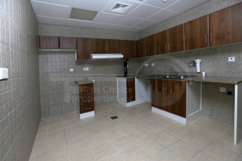 Apartman u Electra Street, Abu Dhabi, UAE 3 spavaćih soba, 199.7 m2 Br. 410664 - fotografija 3