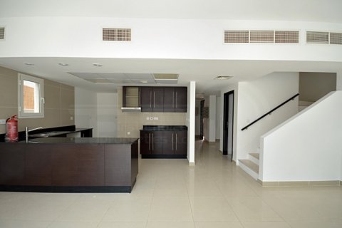 Villa itt: Abu Dhabi, EAE, 4 hálószoba, 265.5 m², azonosító: 410663 - fénykép 4