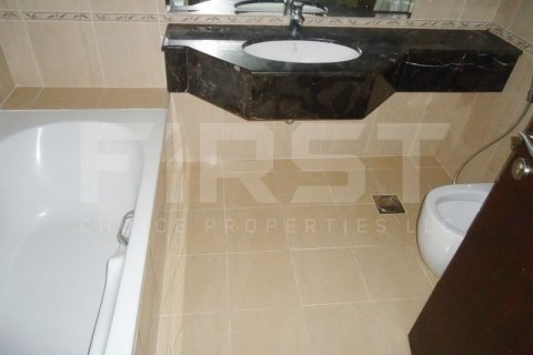 Apartamento en alquiler en Muroor Area, Abu Dhabi, EAU 3 dormitorios, 176.5 m2 № 410667 - foto 10