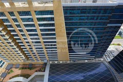 Apartamento en alquiler en Muroor Area, Abu Dhabi, EAU 3 dormitorios, 176.5 m2 № 410667 - foto 2