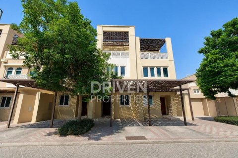 Adosado en alquiler en Dubai Waterfront, Dubai, EAU 3 dormitorios, 95.04 m2 № 768474 - foto 24