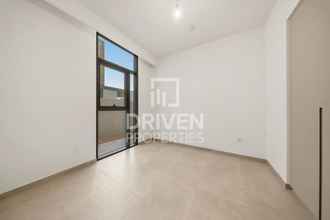 Kaupunkipientalo Mudon, Dubai, Arabiemiraatit 4 makuuhuonetta, 248.33 m2 № 768470 - kuva 5