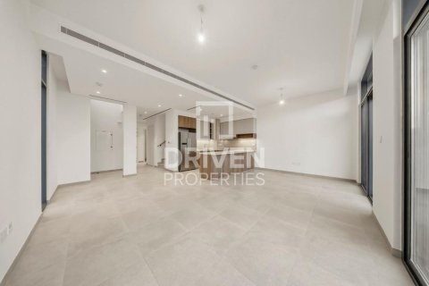 Kaupunkipientalo Mudon, Dubai, Arabiemiraatit 4 makuuhuonetta, 248.33 m2 № 768470 - kuva 2