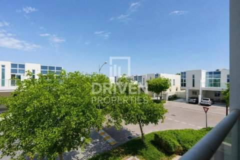 Villa zur Miete in Dubai, VAE 6 Schlafzimmer, 322 m2 Nr. 768472 - Foto 27