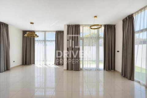 Villa zur Miete in Dubai, VAE 6 Schlafzimmer, 322 m2 Nr. 768472 - Foto 2