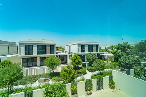 Villa in vendita a Dubai Sports City, Dubai, EAU 4 camere da letto, 377 mq. № 739618 - foto 2