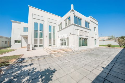 Vila v Al Barsha, Dubai, SAE 6 ložnice, 929 m² Č.: 664648 - fotografie 14