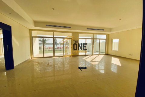 Müüa villa asukohaga Mina Al Arab, Ras Al Khaimah, AÜE: 5 magamistoaga, 603.9 m² Nr 579859 - pilt 6