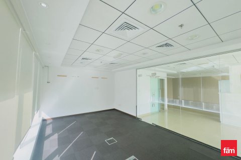 Снять в аренду офис в Бизнес-Бэй, Дубай, ОАЭ 156.1м2, № 691425 - фото 9