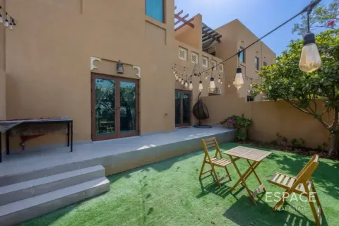 Kuća u nizu u Al Furjan, Dubai, UAE 262 m2, 3 spavaćih soba Br. 738043