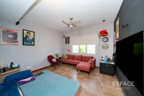Vila di Meadows, Dubai, UAE 4 bilik tidur, 540 meter persegi № 738258 - foto 14