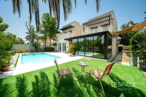 Meadows, Dubai, संयुक्त अरब अमीरात में विला, 4 बेडरूम, 540 वर्ग मीटर, संख्या 738258