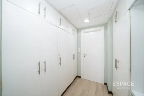 Vila di Meadows, Dubai, UAE 4 bilik tidur, 540 meter persegi № 738258 - foto 12