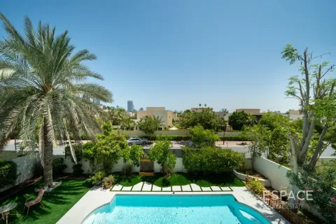 Vila di Meadows, Dubai, UAE 4 bilik tidur, 540 meter persegi № 738258 - foto 18