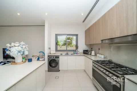 Villa para arrendamento em Dubai Hills Estate, Dubai, EAU 4 quartos, 327 m2 № 738261 - foto 7