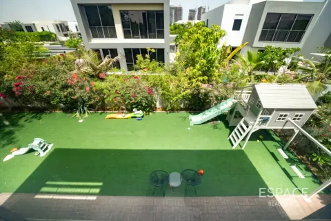 Villa para arrendamento em Dubai Hills Estate, Dubai, EAU 4 quartos, 327 m2 № 738261 - foto 13