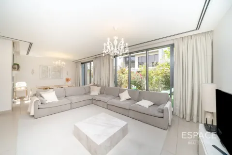 Villa para arrendamento em Dubai Hills Estate, Dubai, EAU 4 quartos, 327 m2 № 738261 - foto 6