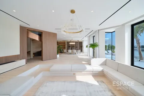 Palm Jumeirah, Dubai, UAE의 임대용 빌라 침실 4개, 550제곱미터 번호 738259 - 사진 17