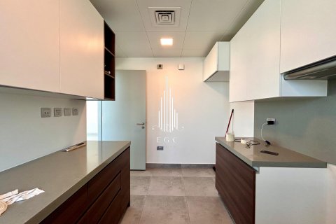 Apartment in Al Reem Island, Abu Dhabi, UAE 3 bedrooms, 194.9 sq.m. № 540964 - photo 13