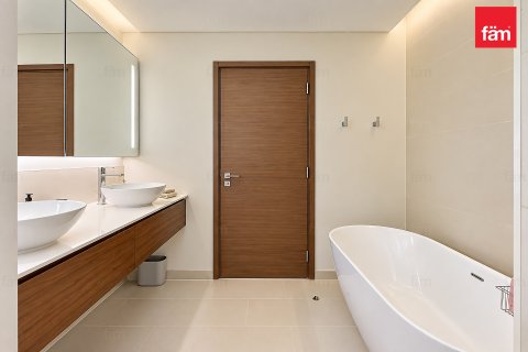 Apartment til salg i City Walk, Dubai, UAE 2 soveværelser, 182.1 kvm № 769108 - foto 17
