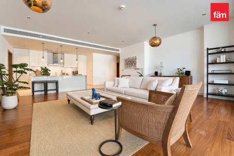 Apartment til salg i City Walk, Dubai, UAE 2 soveværelser, 182.1 kvm № 769108 - foto 6