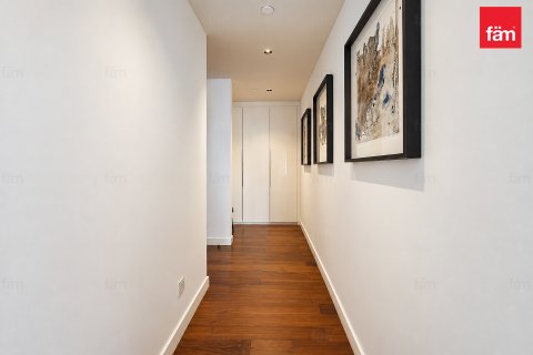 Apartment til salg i City Walk, Dubai, UAE 2 soveværelser, 182.1 kvm № 769108 - foto 24