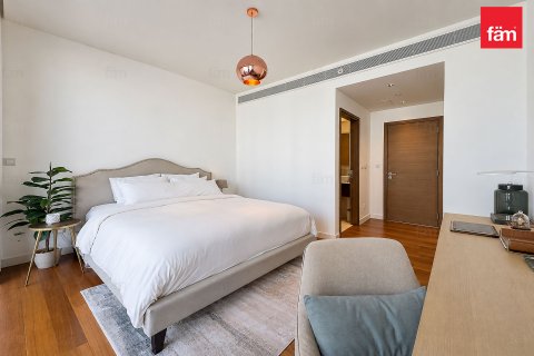 Apartment til salg i City Walk, Dubai, UAE 2 soveværelser, 182.1 kvm № 769108 - foto 13
