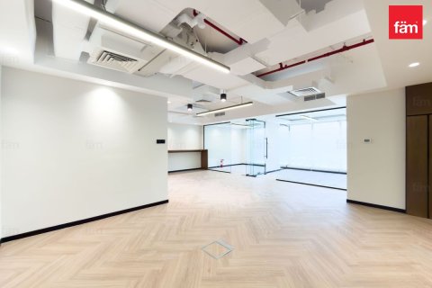 Office in Dubai, UAE 102 sq.m. № 679850 - photo 16