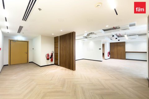 Office in Dubai, UAE 102 sq.m. № 679850 - photo 11