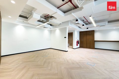 Office in Dubai, UAE 102 sq.m. № 679850 - photo 15