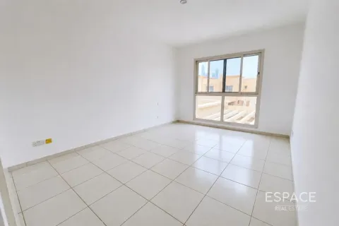 Villa The Lakes, Dubaijā, AAE 3 istabas, 233 m2 Nr. 738159 - attēls 8