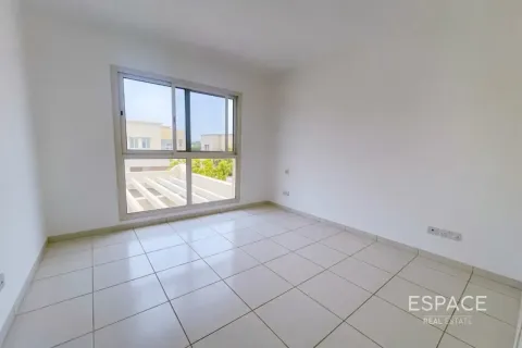 Villa The Lakes, Dubaijā, AAE 3 istabas, 233 m2 Nr. 738159 - attēls 11