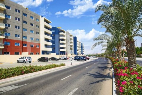 Appartement te huur in Al Reef, Abu Dhabi, VAE 3 slaapkamers, 155 vr.m., nr 406974 - foto 8