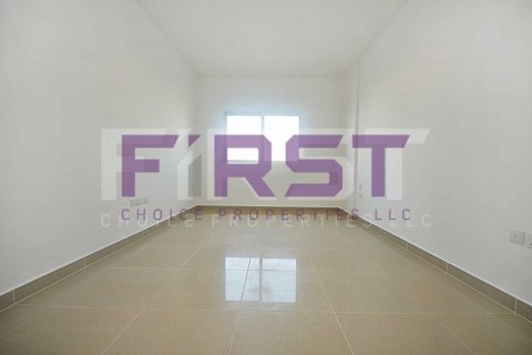 Appartement te huur in Al Reef, Abu Dhabi, VAE 3 slaapkamers, 155 vr.m., nr 406974 - foto 15