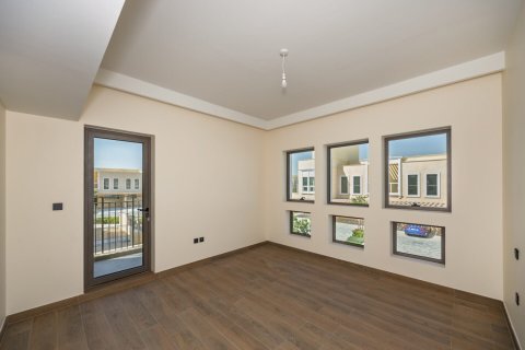 Townhouse in Damac Lagoons, Dubai, UAE 5 bedrooms, 224 sq.m. № 695477 - photo 3