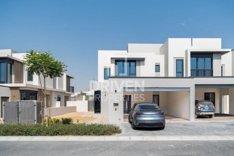 Jebel Ali、Dubai、UAEにあるタウンハウス 4ベッドルーム、362.41 m2 No765113