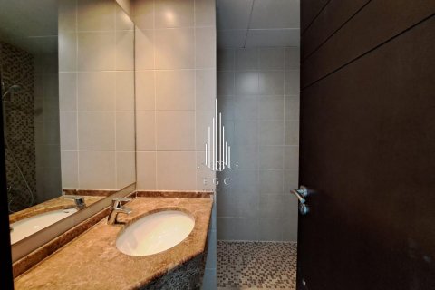 Apartamento en alquiler en Al Khalidiya, Abu Dhabi, EAU 3 dormitorios, 191.9 m2 № 535053 - foto 17