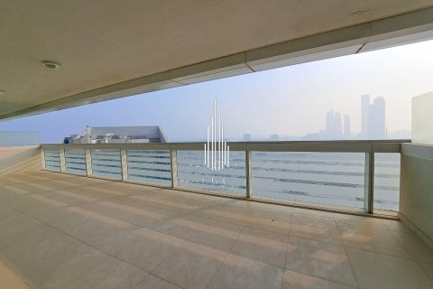 Huoneisto Al Khalidiya, Abu Dhabi, Arabiemiraatit 2 makuuhuonetta, 123.9 m2 № 535054 - kuva 4