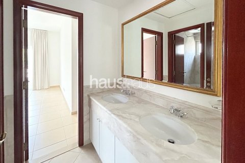 Villa uthyres i Arabian Ranches, Dubai, UAE 5 sovrum, 709 kvm Nr. 626708 - fotografi 11