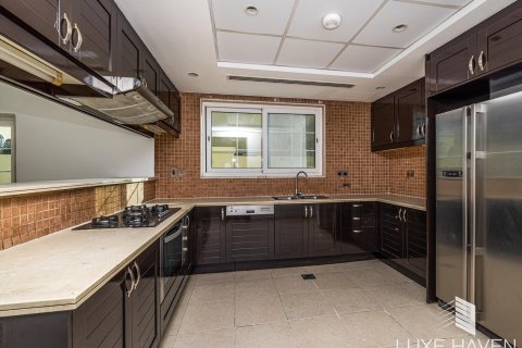 فيلا للإيجار في Jumeirah Park، دبي، الإمارات العربية المتحدة 3 غرفة نوم ، 327.67 متر مربع ، رقم 571379 - صورة 5