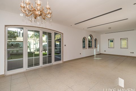 فيلا للإيجار في Jumeirah Park، دبي، الإمارات العربية المتحدة 3 غرفة نوم ، 327.67 متر مربع ، رقم 571379 - صورة 7