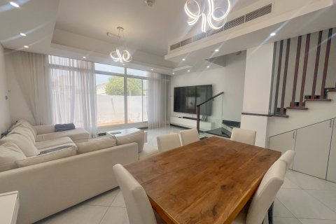 Townhouse til salg i Jumeirah Village Triangle, Dubai, UAE 3 soveværelser, 194 kvm № 754328 - foto 5