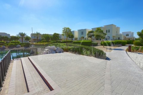 וילה למכירה ב Al Ghadeer, Abu Dhabi, איחוד האמירויות  4 חדרי שינה, 206 מ"ר, מספר 731030 - תמונה 2