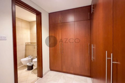 Apartament de închiriat în Jumeirah Beach Residence, Dubai, EAU 3 dormitoare, 241.7 mp.  №441339 - poză 12