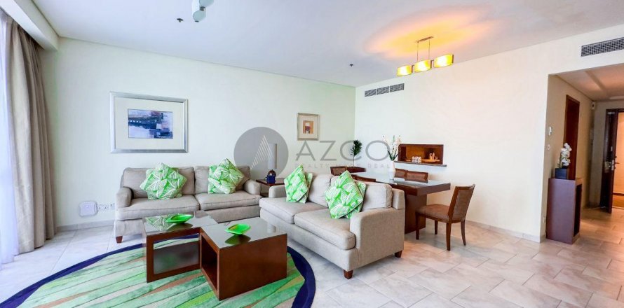 Apartament în Jumeirah Beach Residence, Dubai, EAU 3 dormitoare, 241.7 mp.  №441339