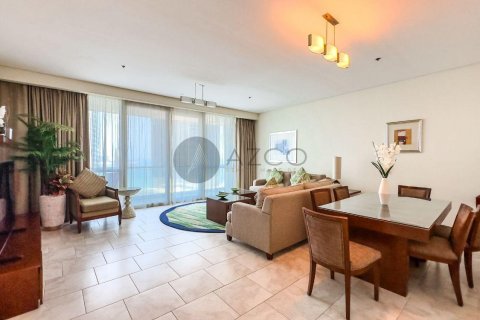 Apartament de închiriat în Jumeirah Beach Residence, Dubai, EAU 3 dormitoare, 241.7 mp.  №441339 - poză 3