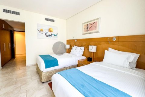 Apartamento en alquiler en Jumeirah Beach Residence, Dubai, EAU 3 dormitorios, 241.7 m2 № 441341 - foto 8